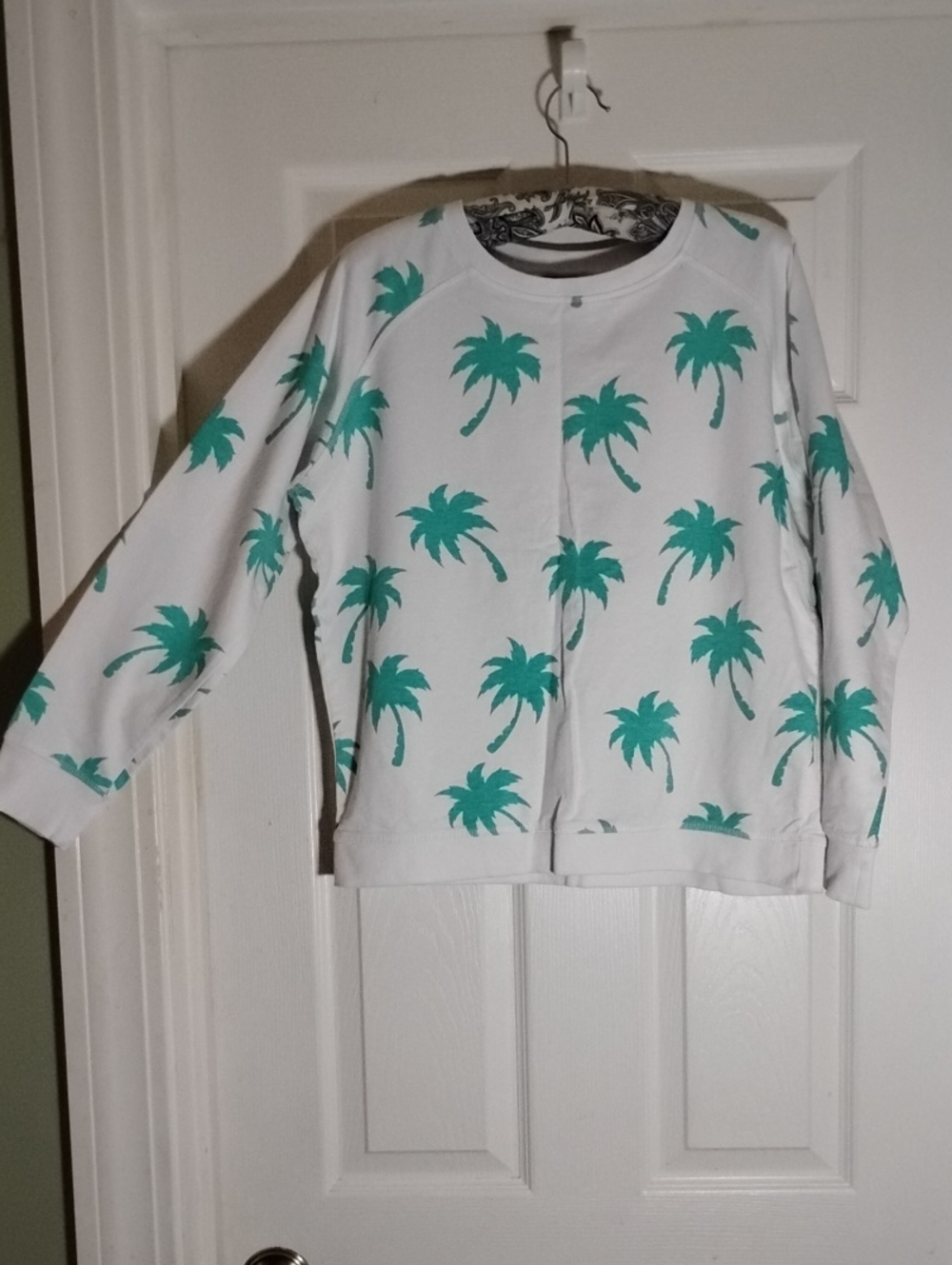 Caribbean Joe Women's Palm Tree Sweatshirt in White & Green